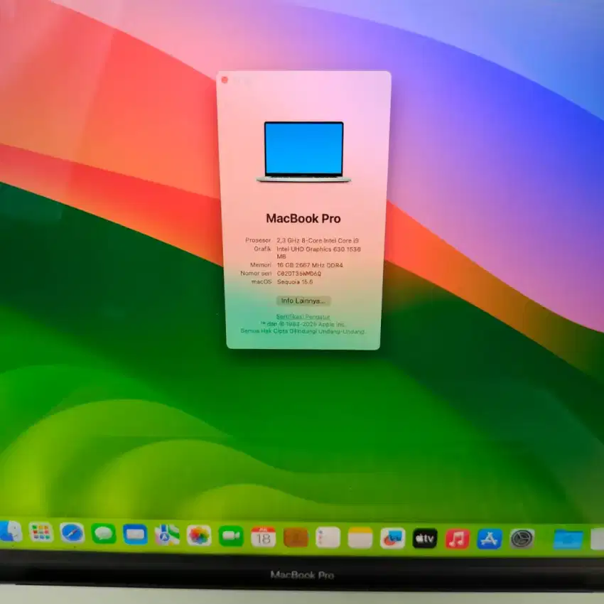Macbook Pro 2019 Touchbar ram 16 ssd 1 Tb core I9 Full set 
Layar 16