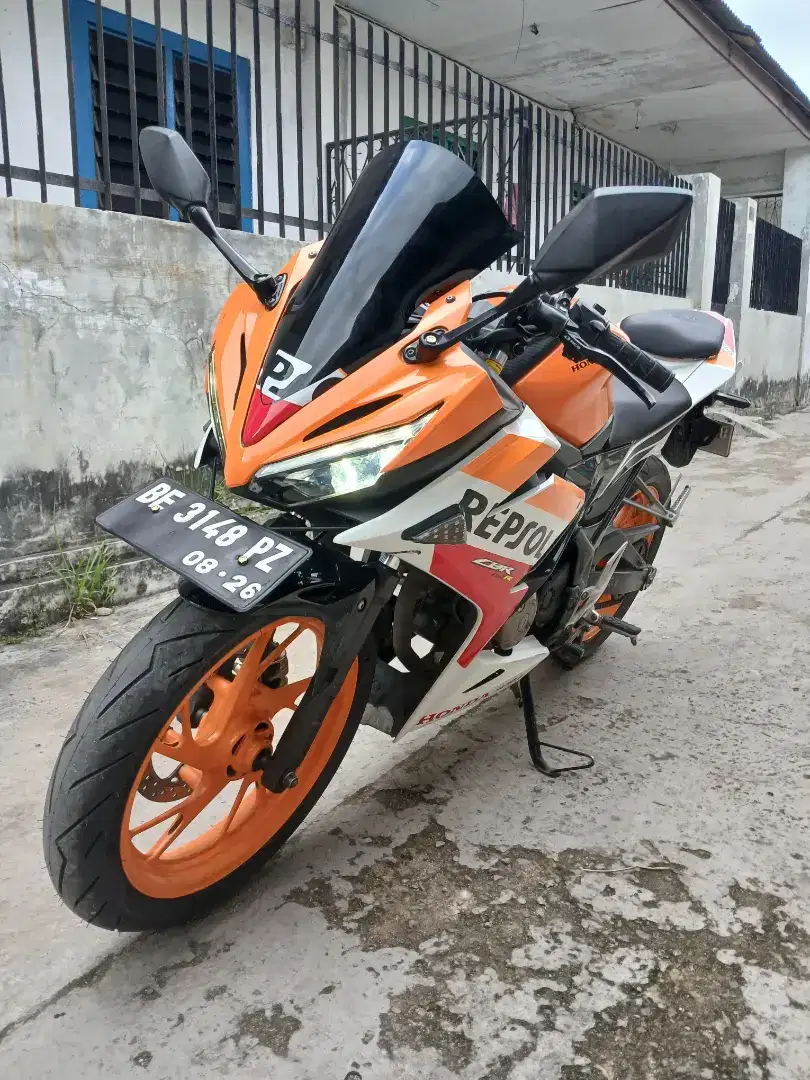 HONDA CBR 150 R 2016 LOW KM ISTIMEWA !!!