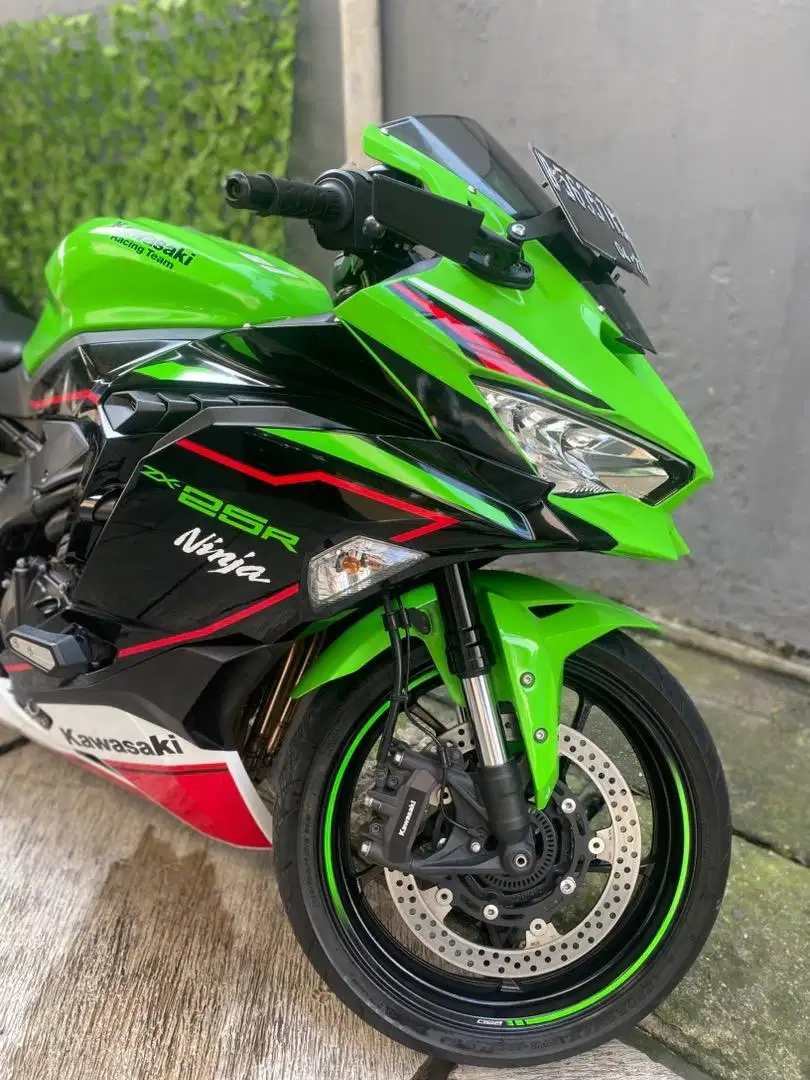 Kawasaki Zx 25r 2022 Abs Krt Qs Like New