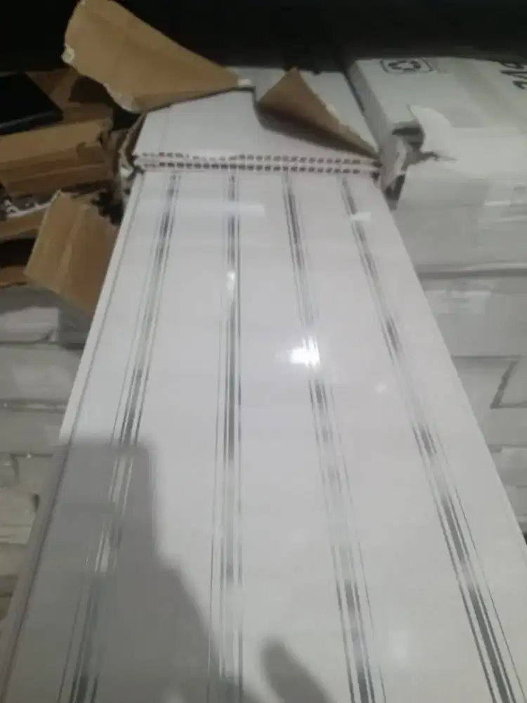 Plafon pvc murah terpasang atau jual eceran retail