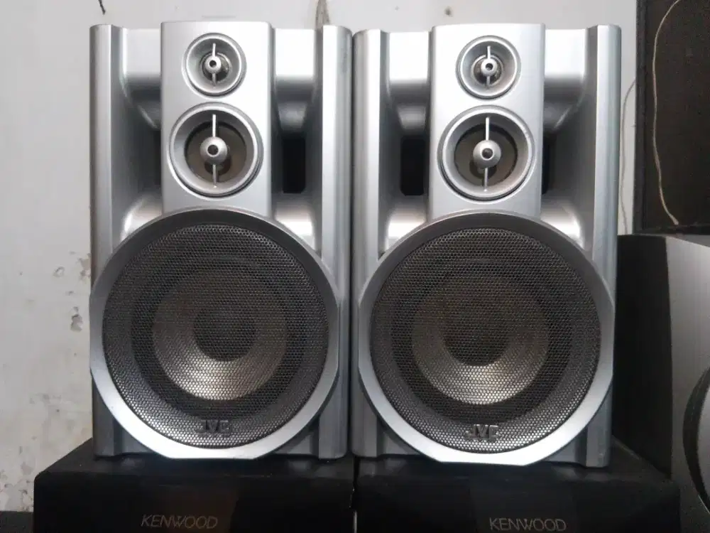 JVC, Japan Victor Co speaker 3 way 6 in, full ori, box utuh