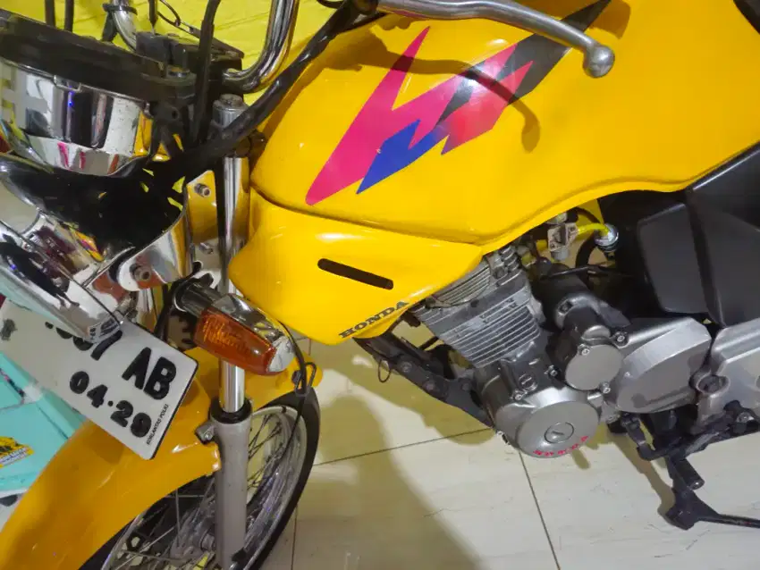 TIGER LAWAS 1997 ASLI KUNING