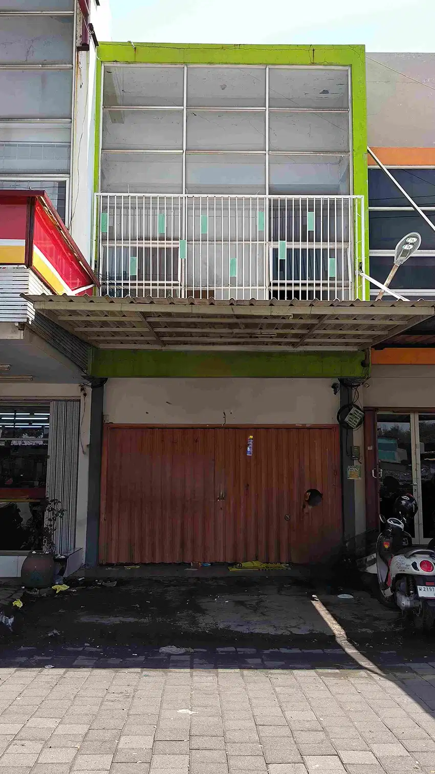 Ruko di Royal Park Gunung Anyar Rungkut