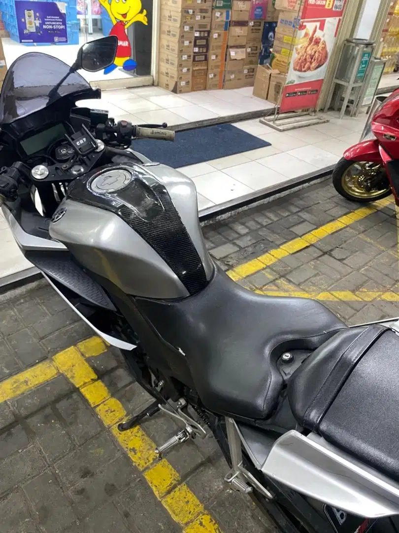 Jual Cepat Yamaha R15