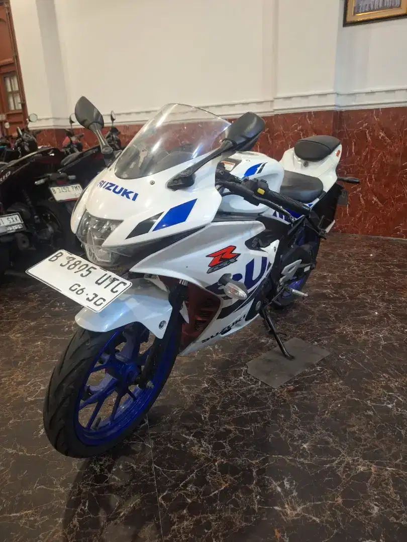 DI JUAL CEPAT SUZUKI GSX //ONLY CASH BAJONG //  KELISTRIKAN NORMAL