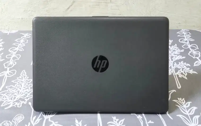 Hp 240 G6 slim Dualvga i5gen7 ram8 ssd256 batre awet siap game design