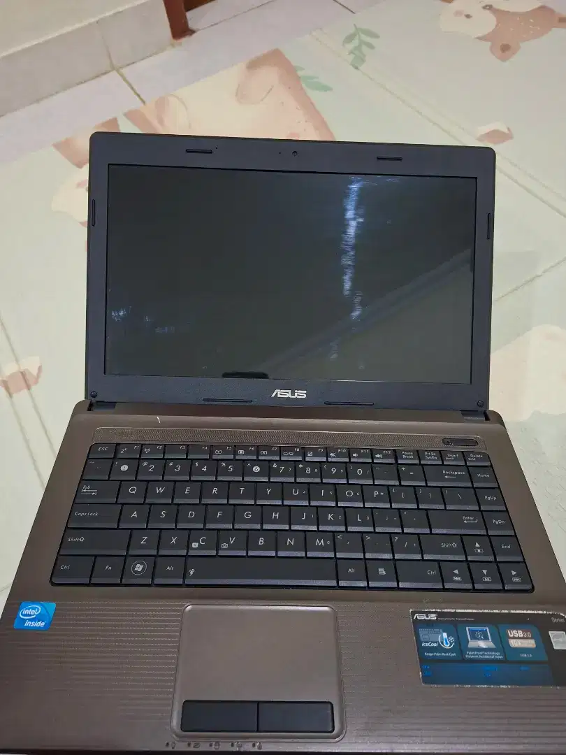Laptop Asus X44h mati total