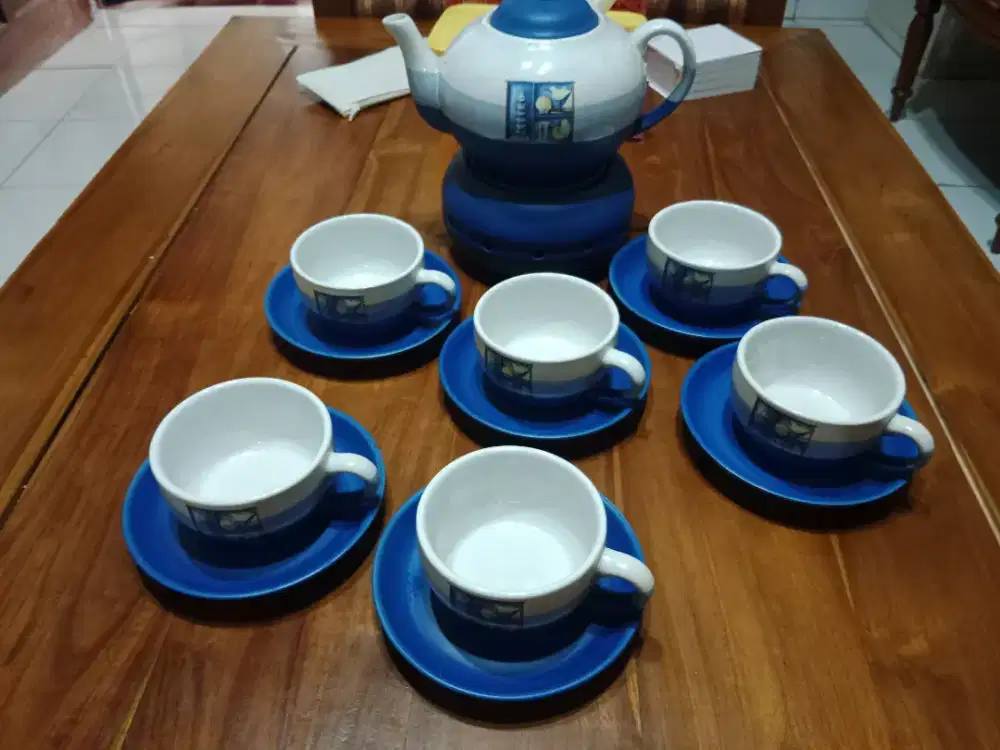 Tea set cangkir teh satu set