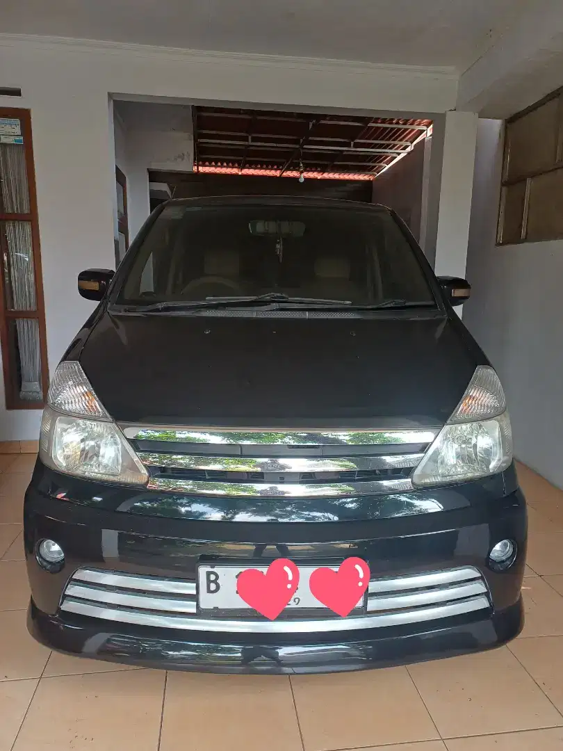 Nissan Serena 2010