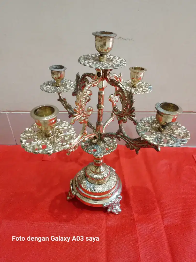 Pajangan lilin kuningan model eropah antik cab.5. T.30cmx L..25cm
