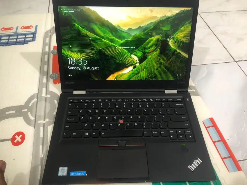 Dijual Laptop Lenovo Thinkpad X1 Carbon Gen 4
