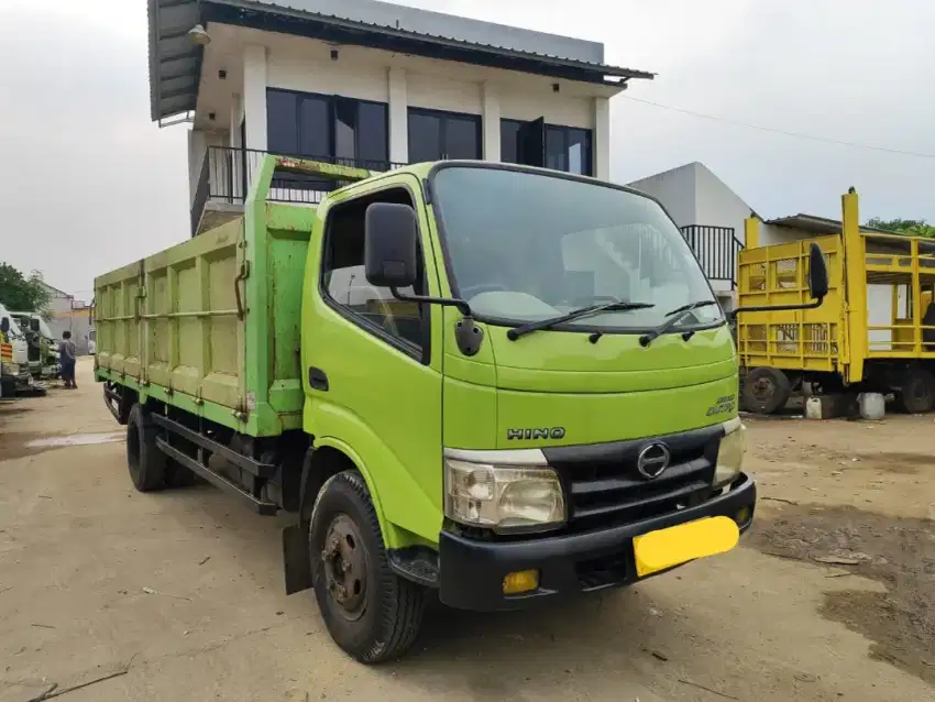 Hino Dutro 130MDL 6 Roda Bak 3 way Long Chassis 2014