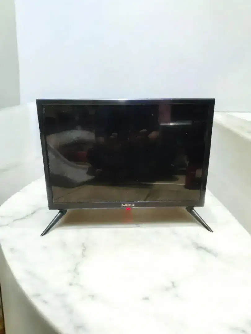 Tv LED Samsonic 22 inc Digital
