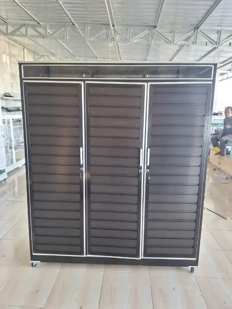 Lemari 3p tarik full sled