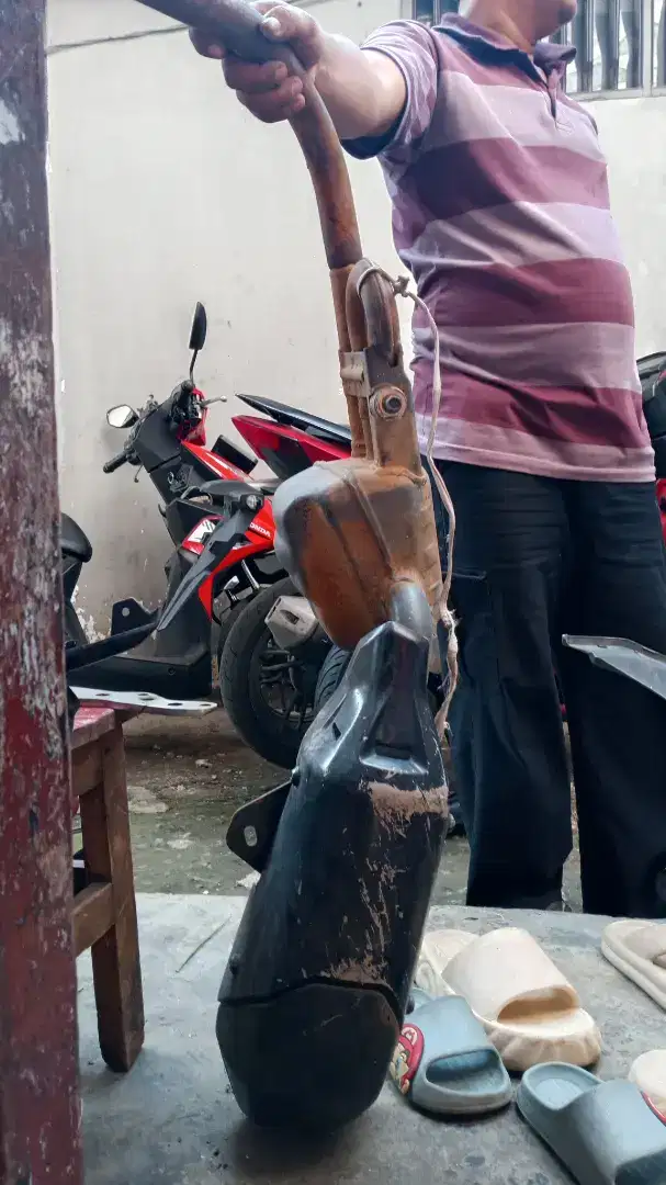 Knalpot bisaon bekas