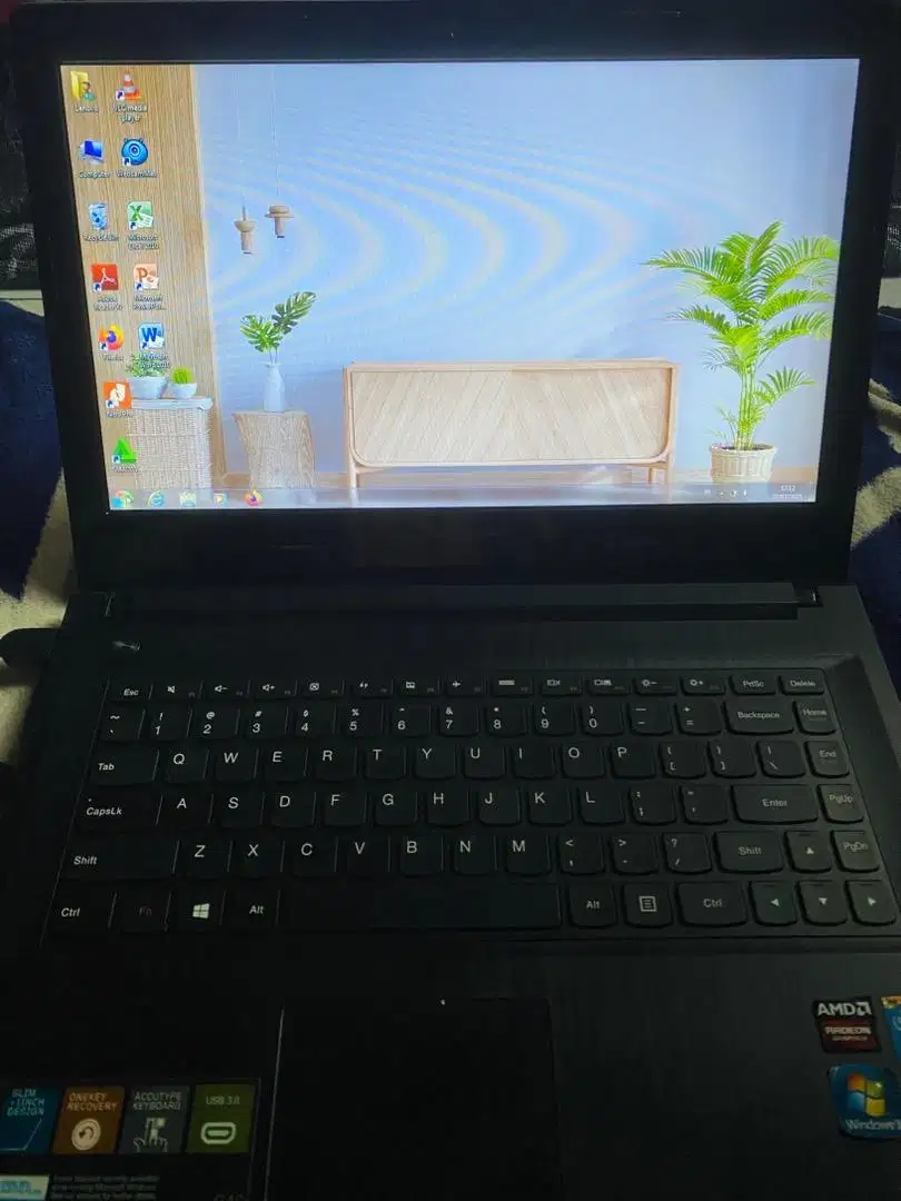 Laptop lenovo i3