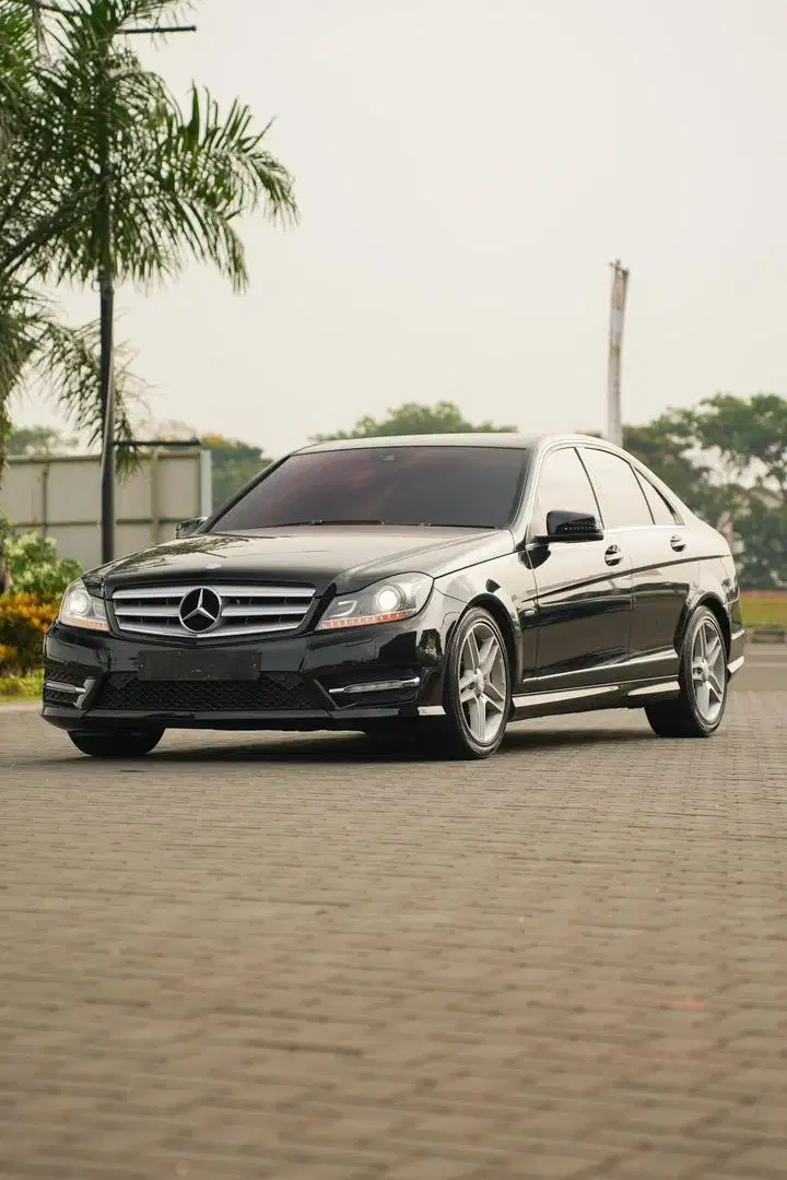 Low KM! Mercedes Benz C250 AMG 2012 W204 Bmw f30
