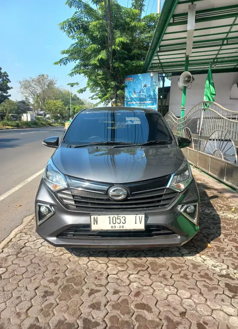 Daihatsu Sigra 1.2 R Deluxe Bensin Matic 2023