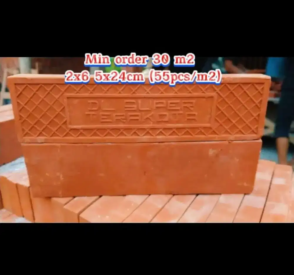 Bata Tempel Terakota uk 24x6.5x2 cm