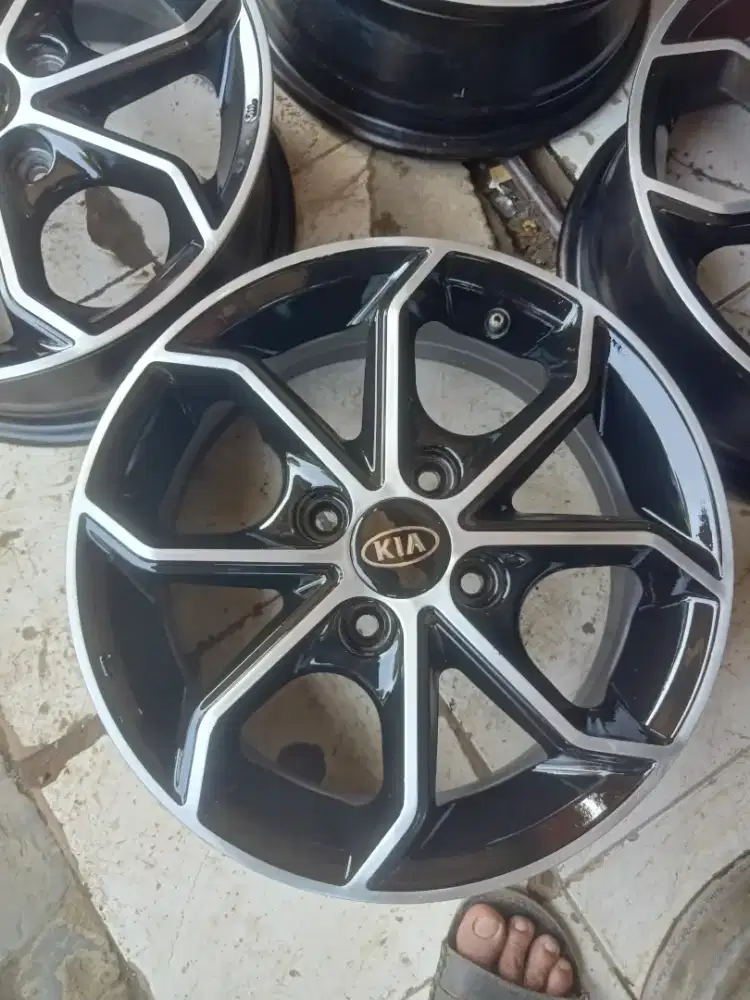 OEM KIA Picanto ring 14 pcd 100