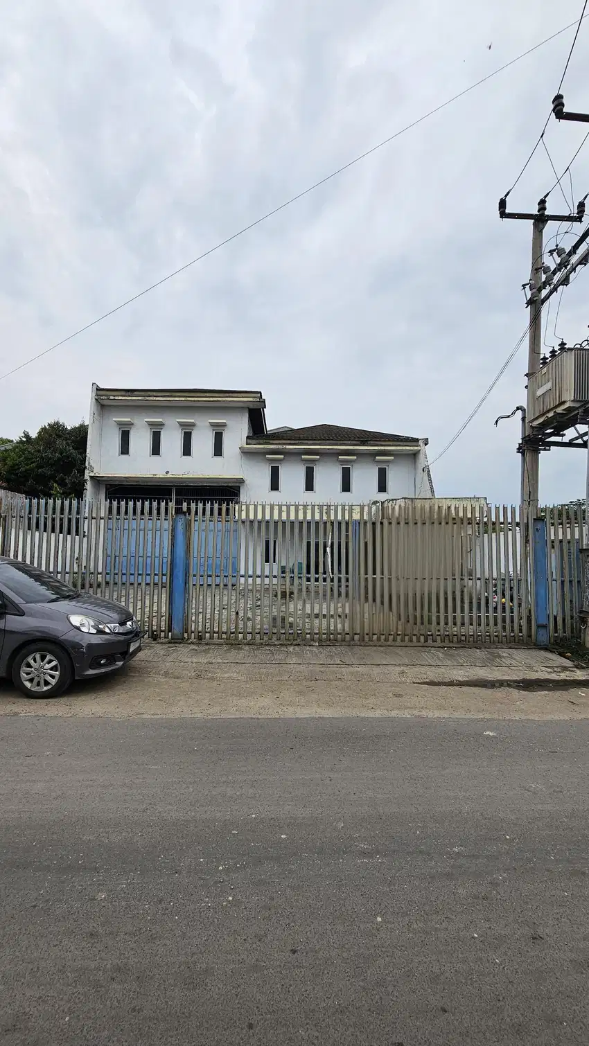 Gudang Luar Kawasan Akses Container Di Serang Cikarang