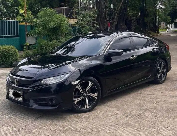 “Harga Cash” Civic Turbo ES 2018 Sedan