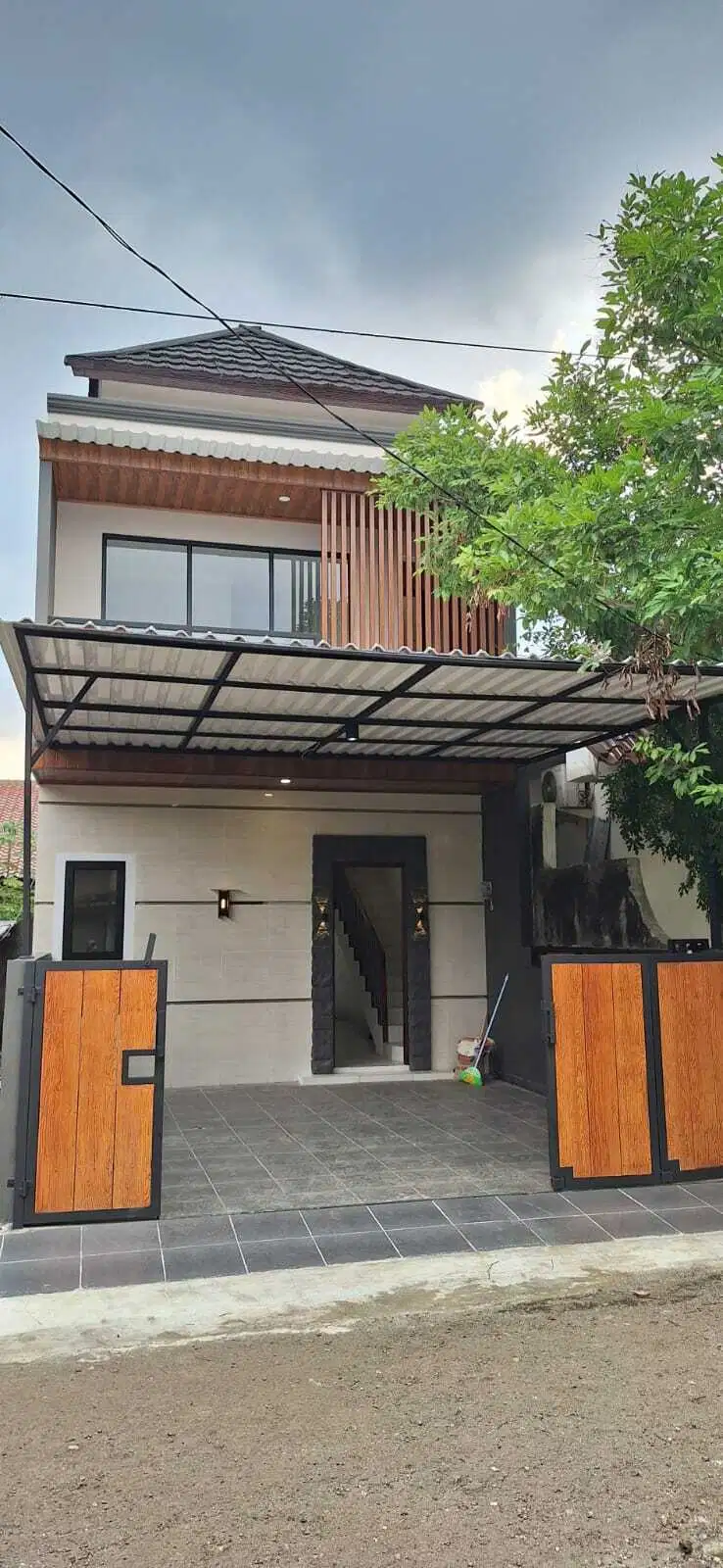 Dijual Rumah Bergaya Modern Tropis di Baliville 2 Lt , Jatiasih Bekasi