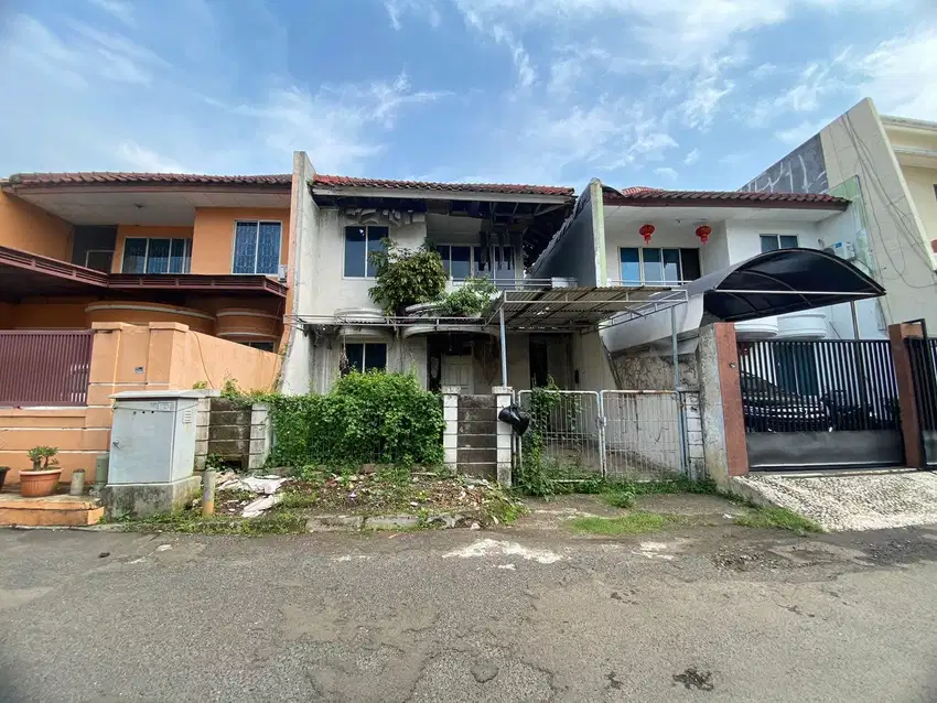Dijual cepat Rumah Tua 2lt di Taman Modern Cakung,Jakarta Timur