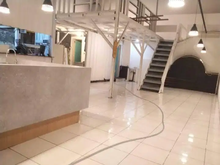 Disewa Tempat usaha resto 1,5Lt semi permanen di Lenteng Agung,Jaksel