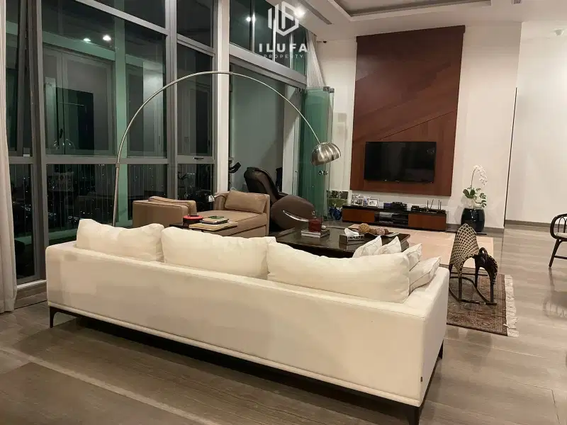For Rent Apartment Kemang Village tower bloomington 4br