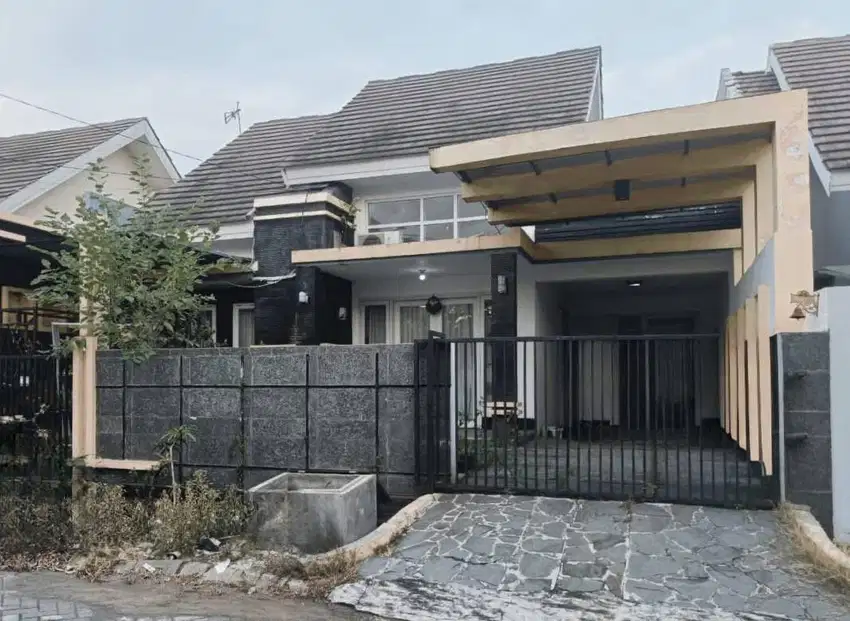 Dijual Cepat Rumah Ukuran Luas Mepet Surabaya