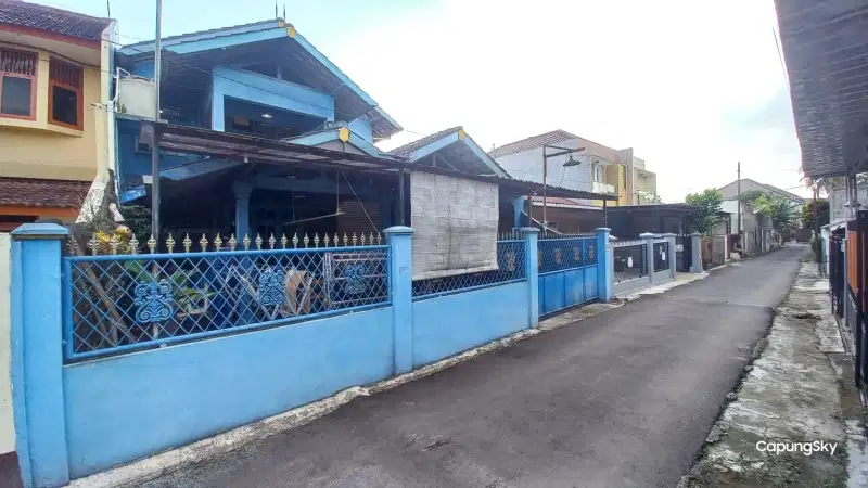 Rumah tua luas 207m² dekat SMPN 1, cocok buat invesast