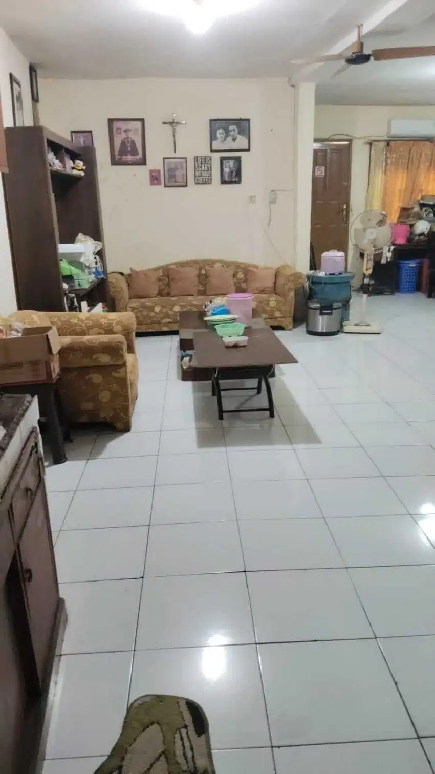 Dua rumah jadi satu pondok ungu taman harapan Baru harapan indah bekas