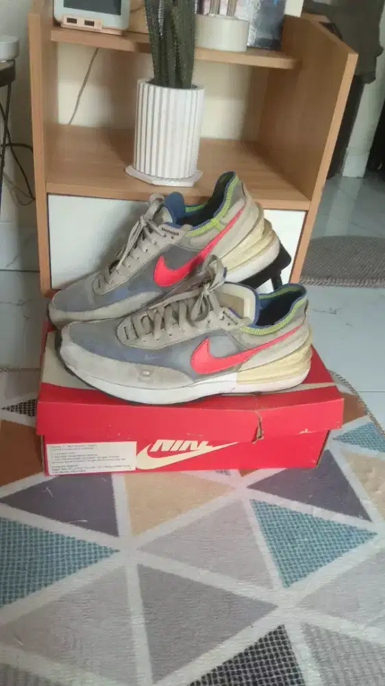 Sepatu Nike waffle one size 44,5