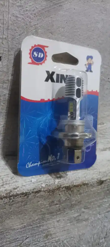 Lampu led h4 warna putih terang