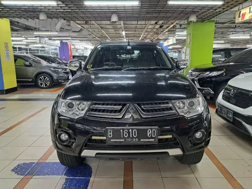 PAJERO SPORT EXCEED VGT 2015 BLACK