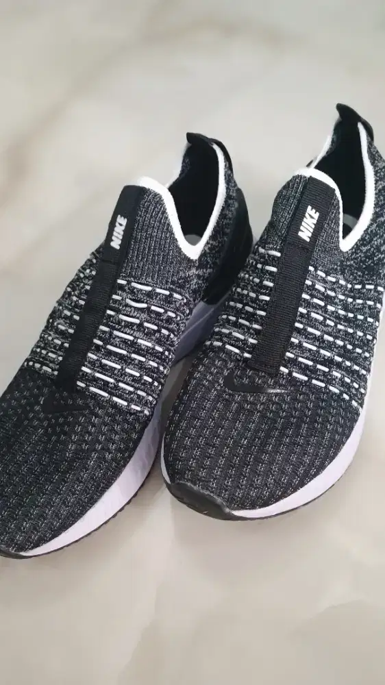 Sepatu Nike Phantom Ori