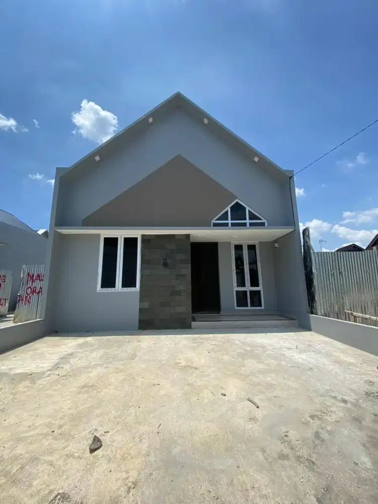 RUMAH CANTIK DOUBLE DINDING SIMPANG SELAYANG