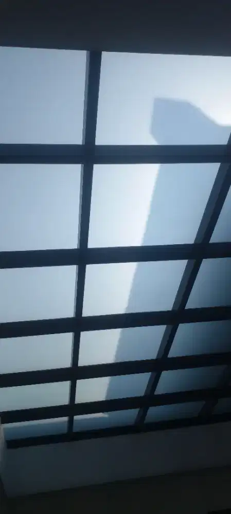 Kanopi kaca tempered 12 mili