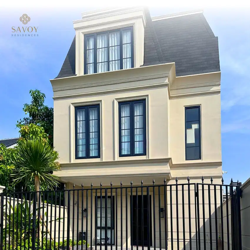 Dijual rumah minimalis, dengan private pool, di Jakarta Selatan.