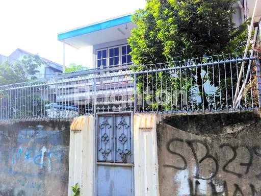 Rumah hoek siap huni di senen jakarta pusat