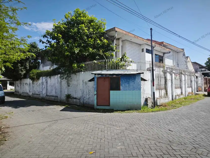 Rumah hitung tanah, karang empat, bisa di jadikan bbrp unit rumah