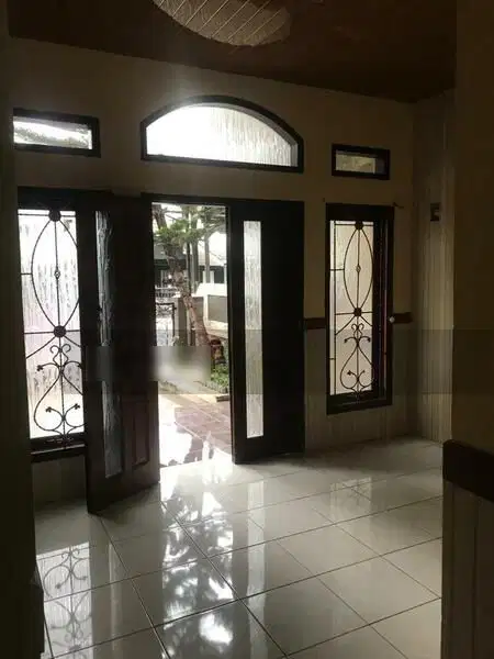Dijual Rumah Di Sayap Surapati
