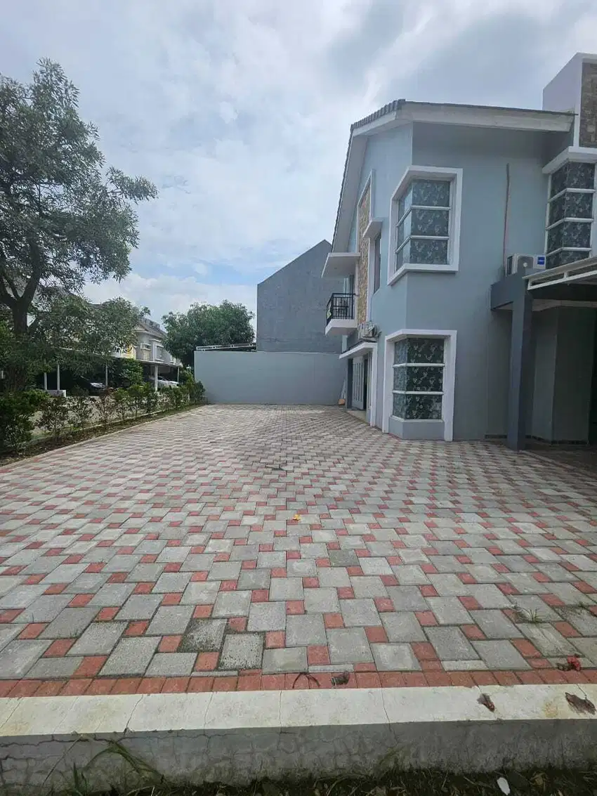 Di Sewakan Rumah 2 LT di Cluster TERESTA METLAND MENTENG Jakarta Timur