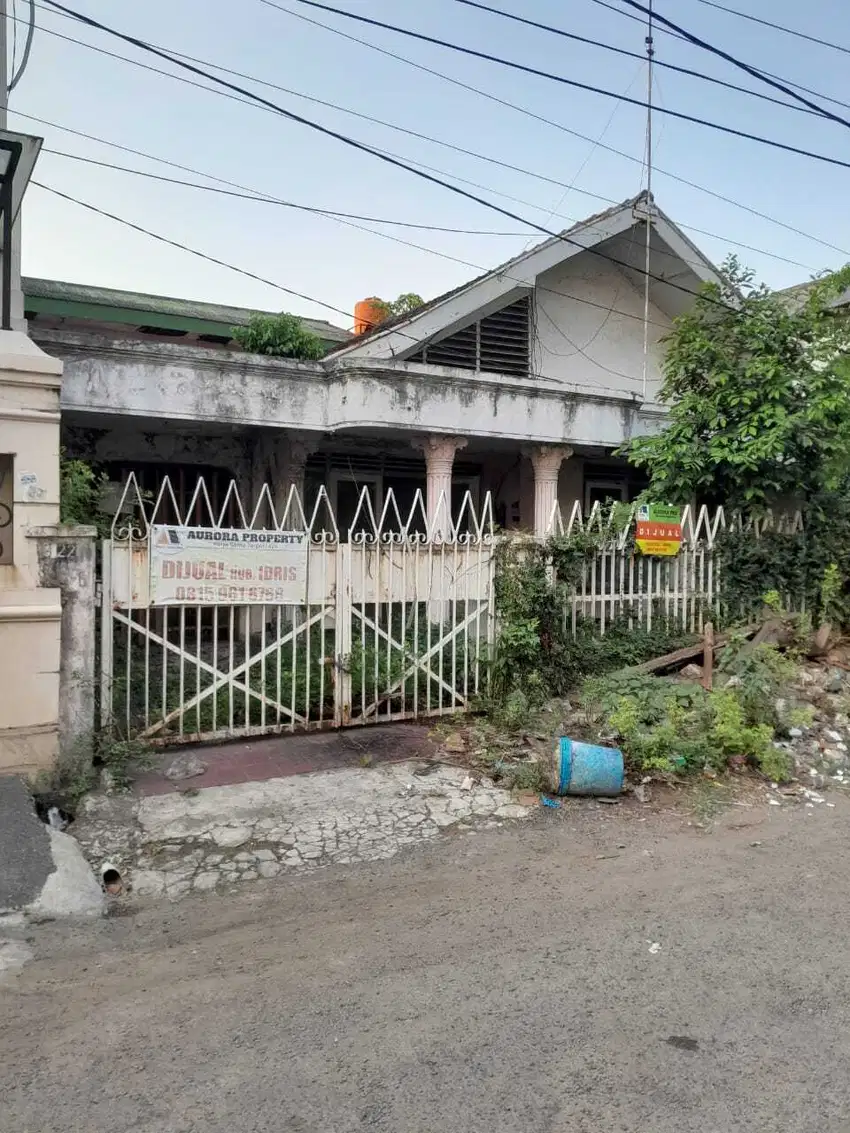 Rumah lama dengan hanya harga Tanah