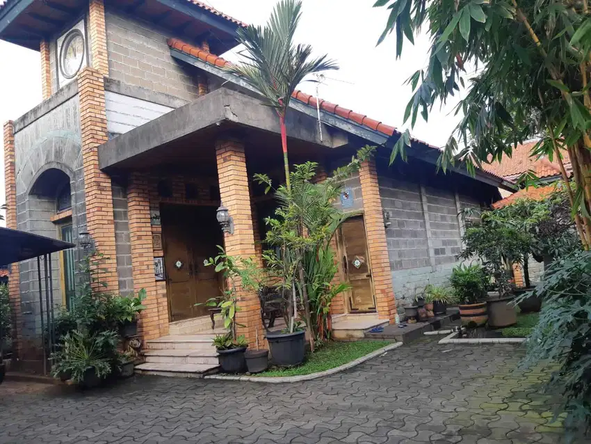 Rumah siap huni di Pondok Kelapa