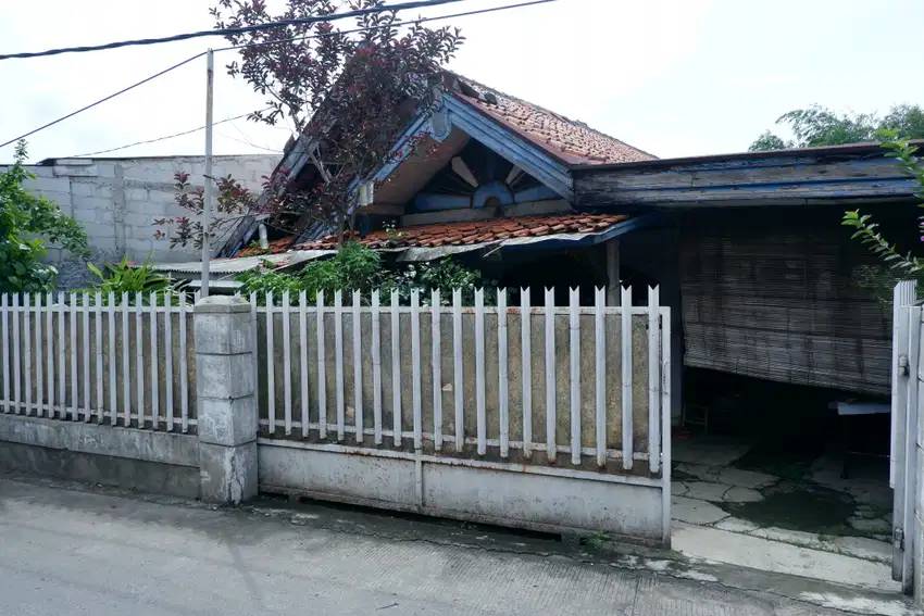 Dijual Rumah Hitung Tanah Jalan Stm Mandiri Depok Cocok Utk Kos2an