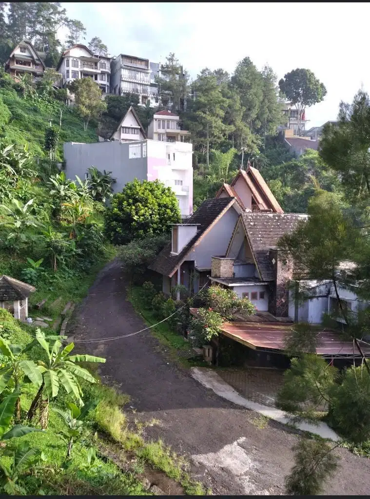 Murah, Turun Harga Jual Cepat Tanah dekat The Valley Dago. Jarang ada