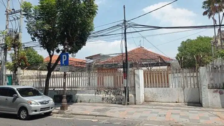 JUAL Rumah Raya Bubutan Jalan Kembar Jalur Lambat Strategis