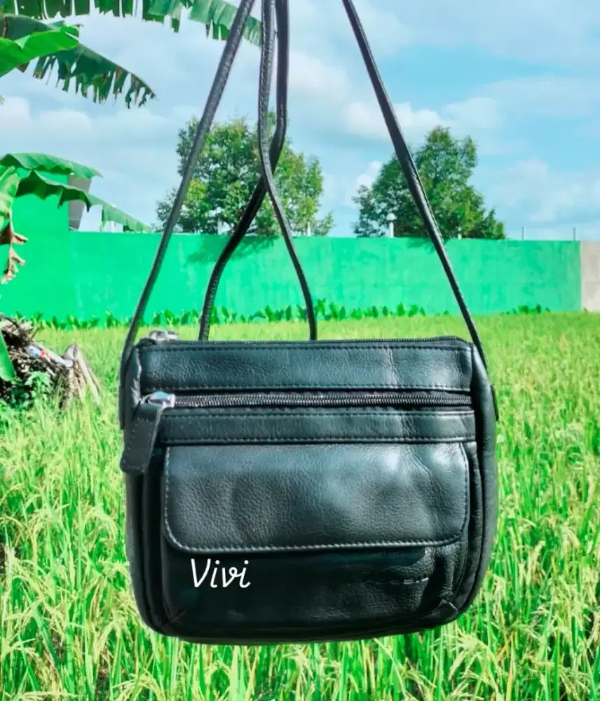 Sling fossil hitam